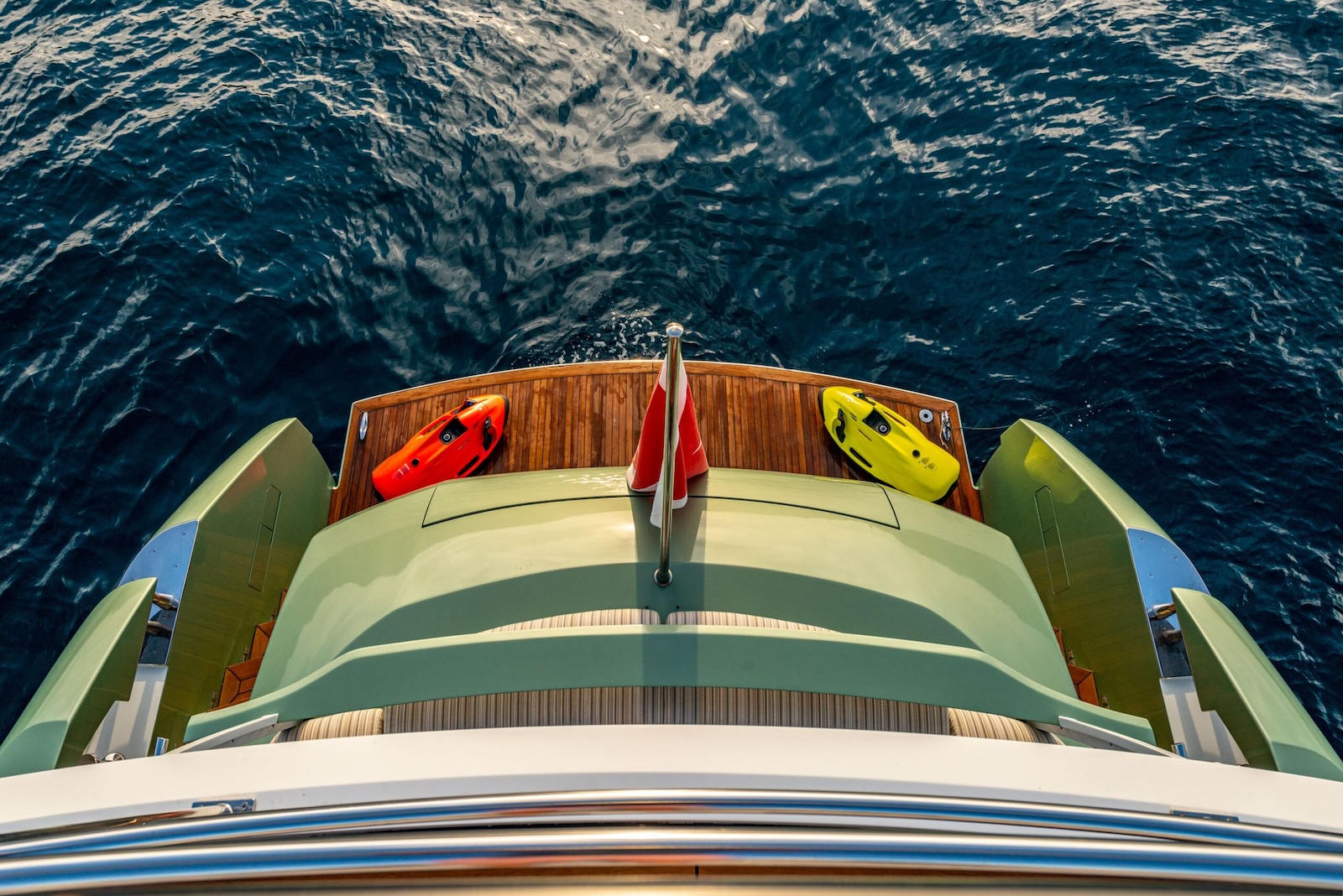 MANATEA main salon wide